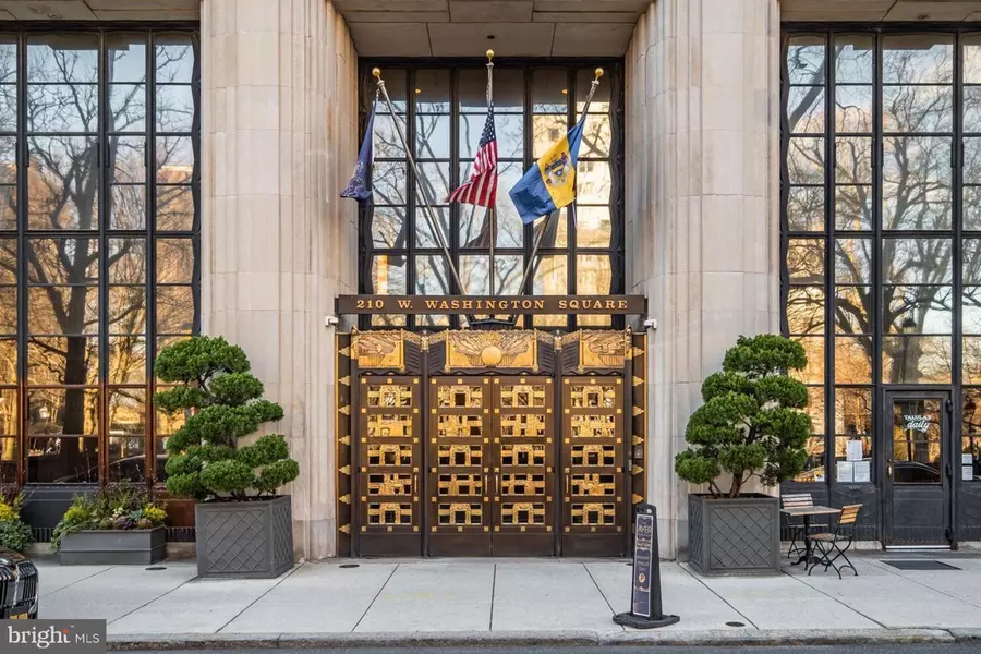 210 W WASHINGTON SQ #12NW, Philadelphia, PA 19106