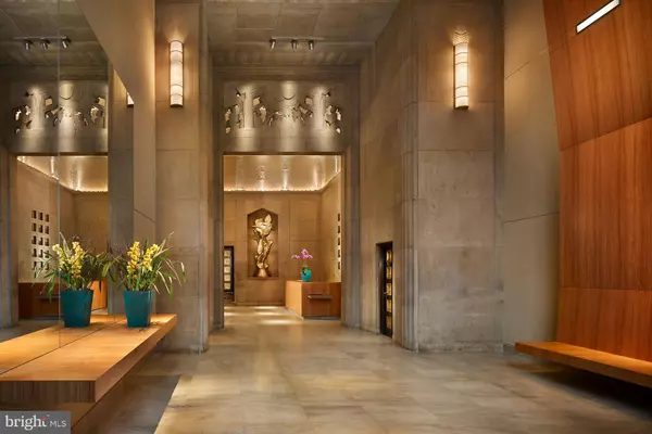 Philadelphia, PA 19106,210 W WASHINGTON SQ #12NW