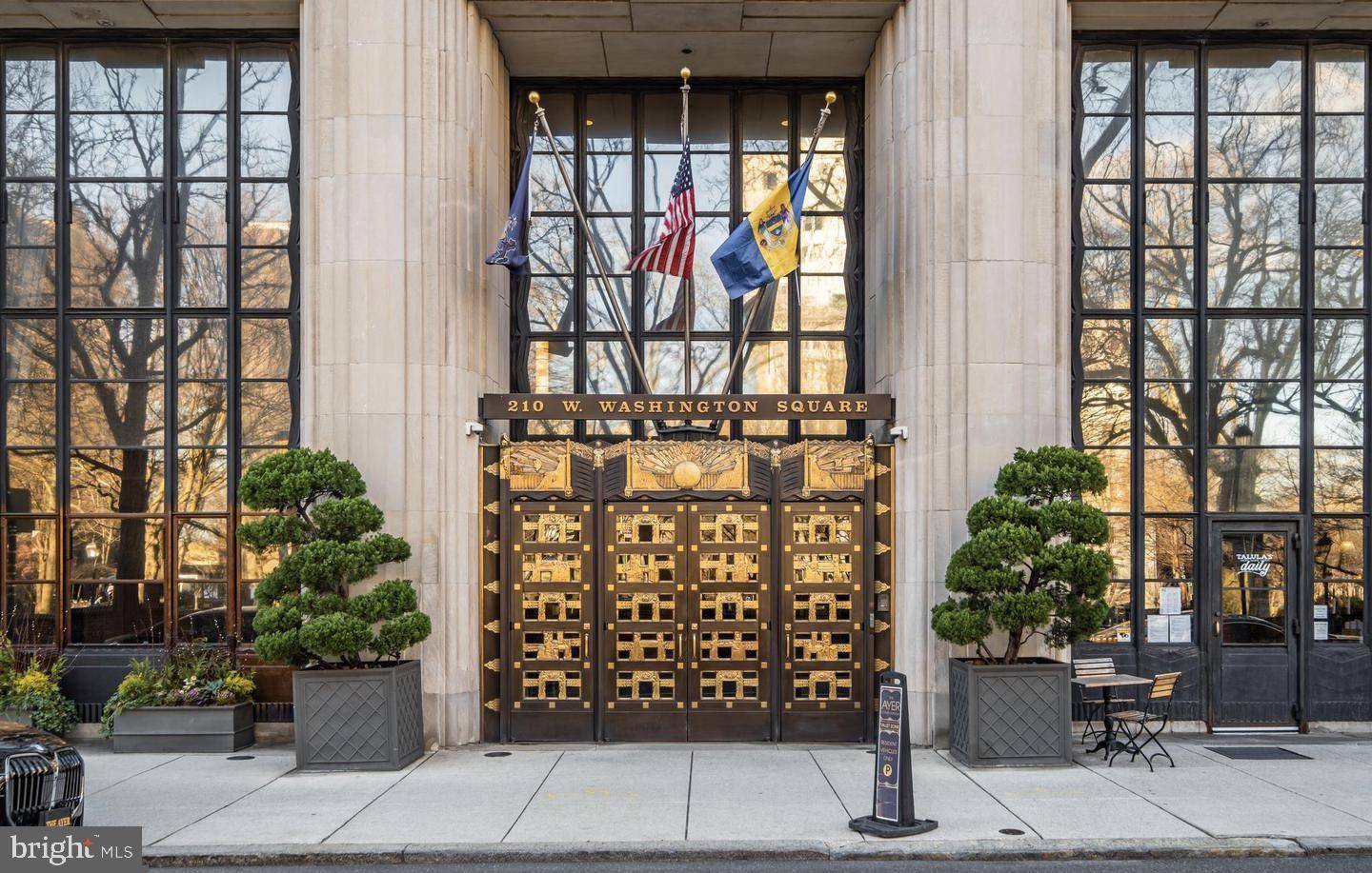 210 W WASHINGTON SQ #12NW, Philadelphia, PA 19106