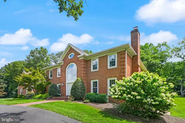 Fairfax, VA 22030,5695 ROBEYS MEADOW LN