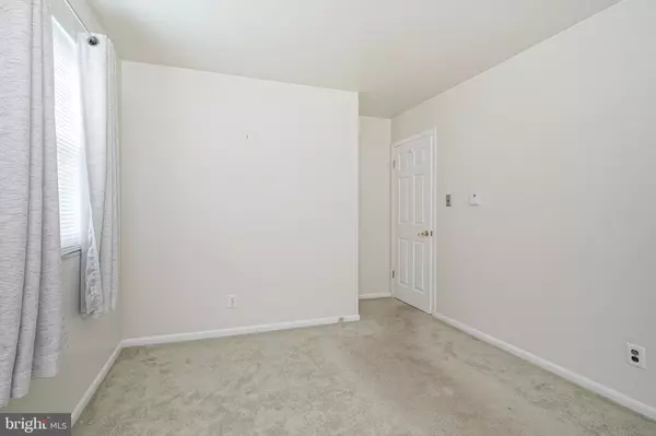 Deptford, NJ 08096,832 MARYLAND AVE