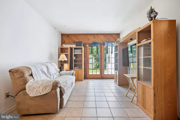 Logan Twp, NJ 08085,9 ADAMS ST