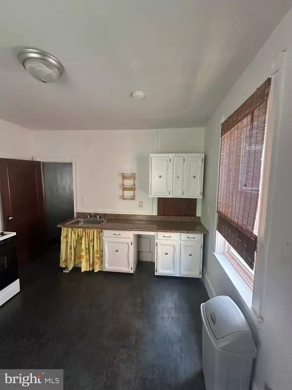 Philadelphia, PA 19124,1533 OVERINGTON ST