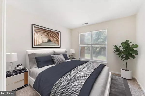 Herndon, VA 20170,12919 ALTON SQ #116