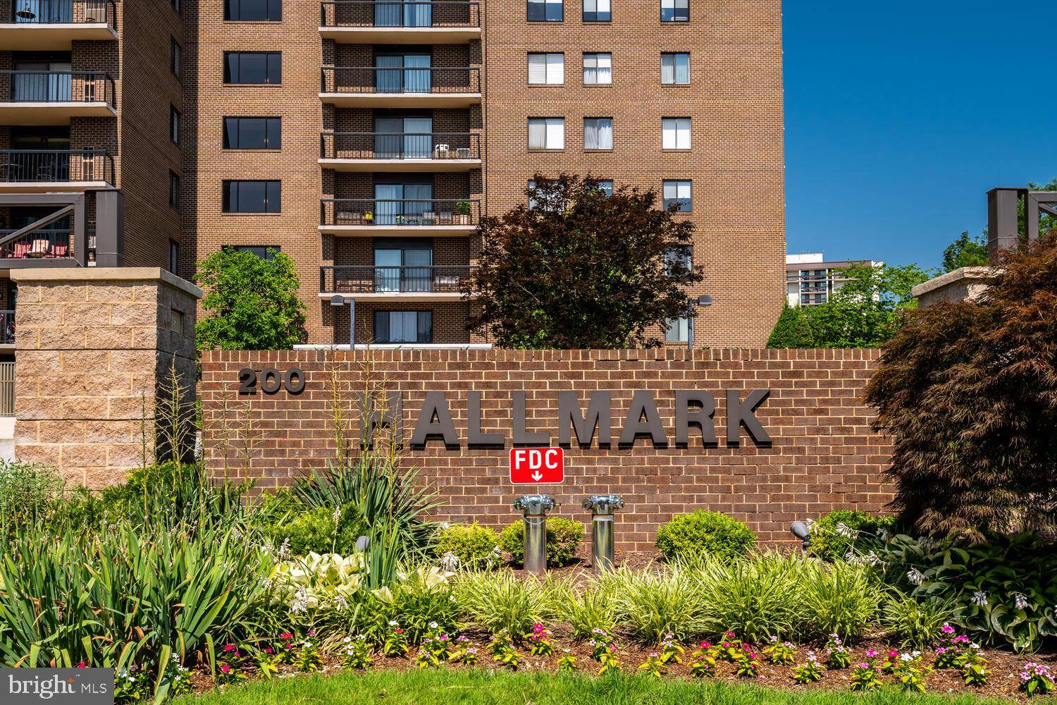 200 N PICKETT ST #308, Alexandria, VA 22304