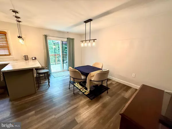 Etters, PA 17319,244 JUNIPER DR