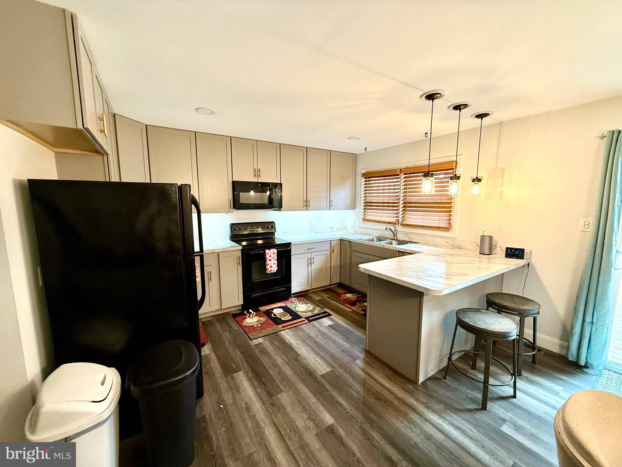 Etters, PA 17319,244 JUNIPER DR
