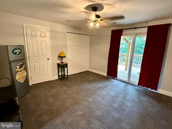 Etters, PA 17319,244 JUNIPER DR