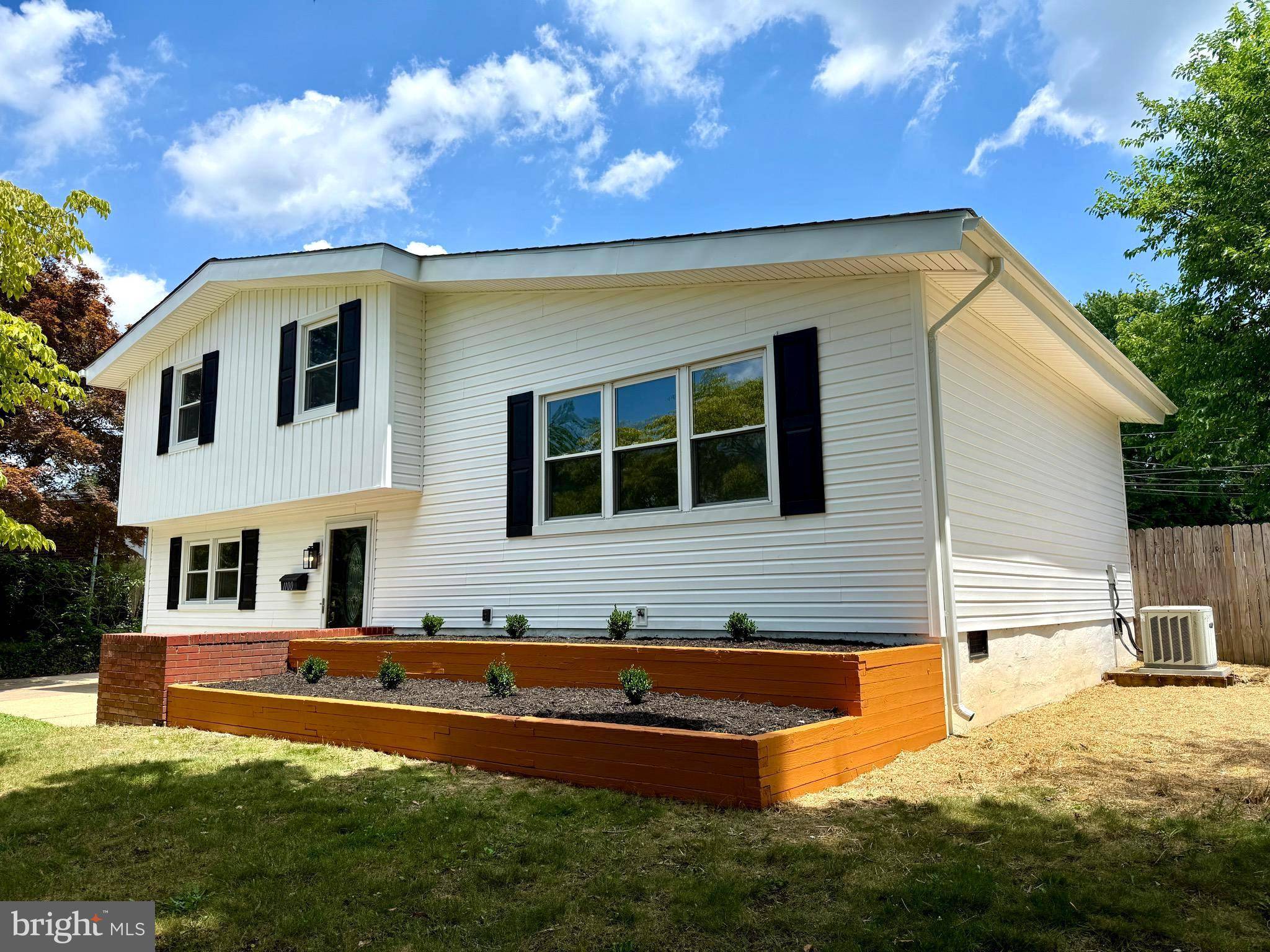 Newark, DE 19713,1100 DORCHESTER DR