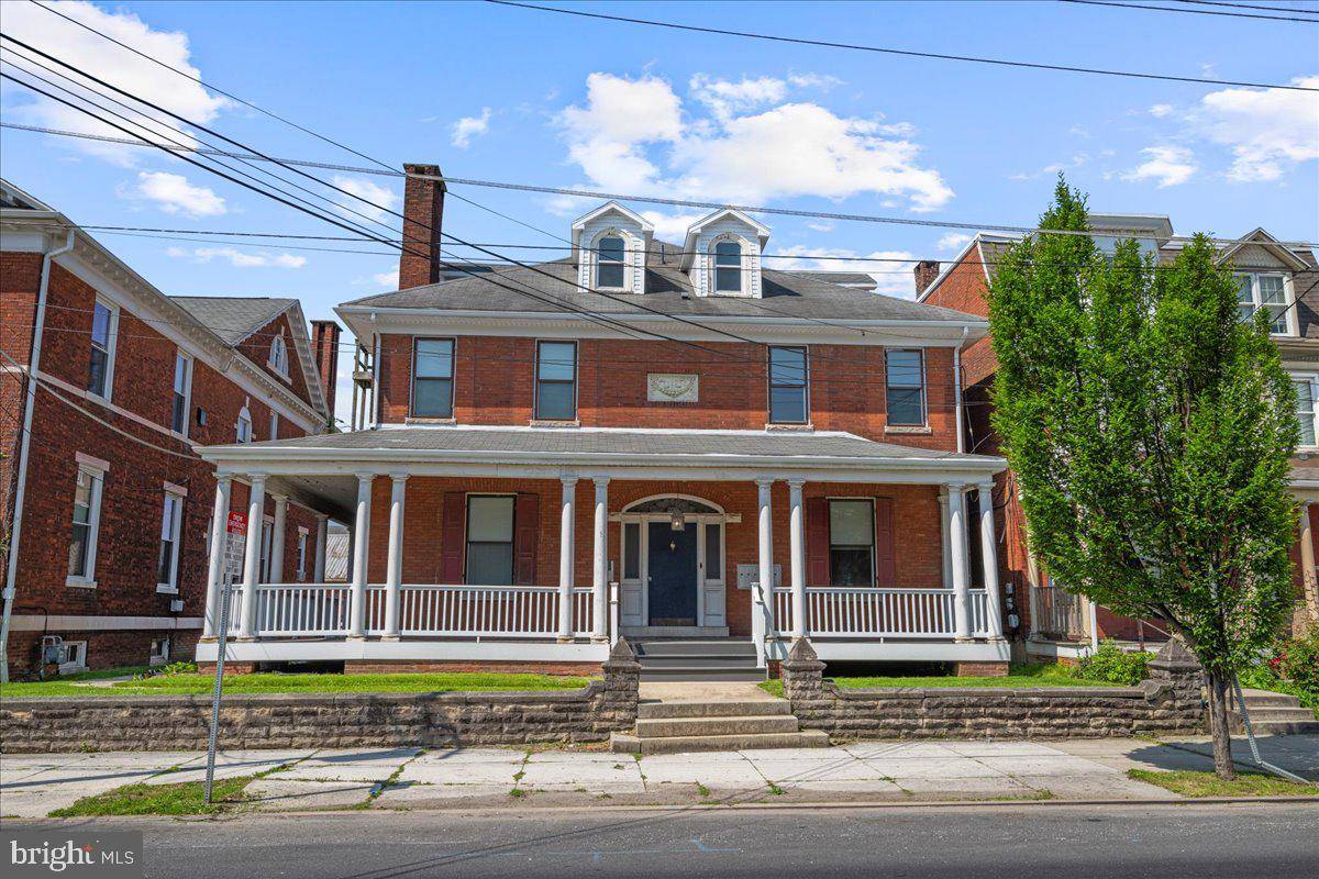 206 CARLISLE ST, Hanover, PA 17331