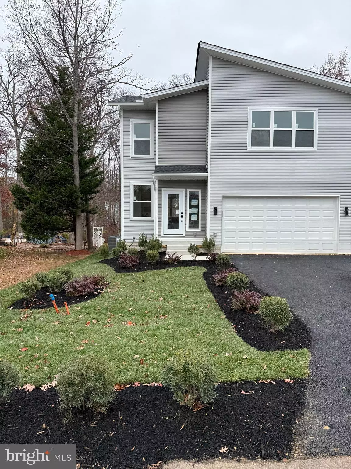 Lanham, MD 20706,9912 RIDGE ST