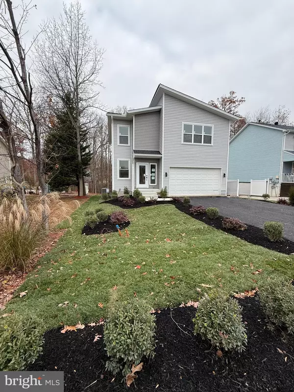 Lanham, MD 20706,9912 RIDGE ST