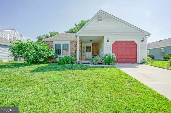 144 LAKEBRIDGE DR, Deptford, NJ 08096