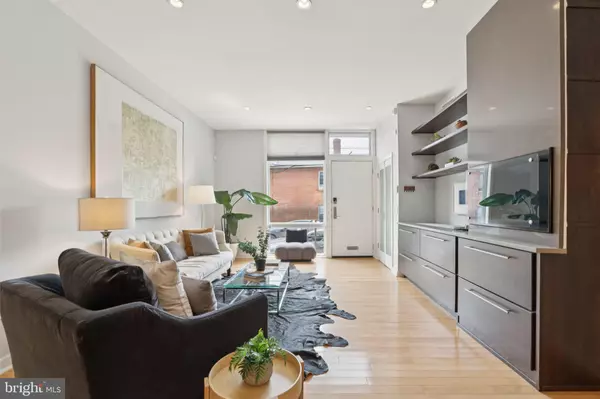 Philadelphia, PA 19146,2107 BAINBRIDGE ST