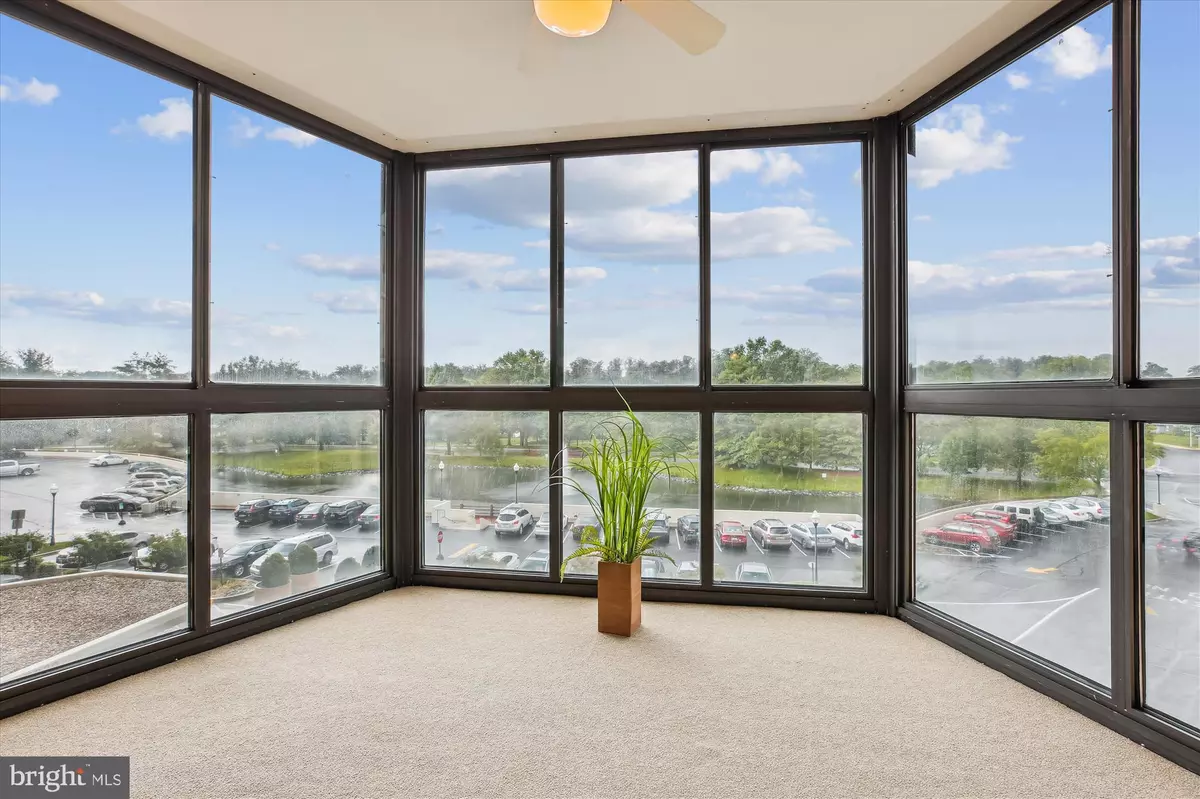 Silver Spring, MD 20906,3330 N LEISURE WORLD BLVD #5-318