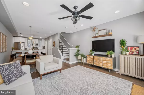 Philadelphia, PA 19128,446 KINGSLEY ST