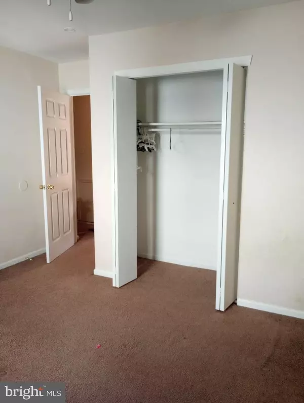 Sicklerville, NJ 08081,10 MAYNARD DR