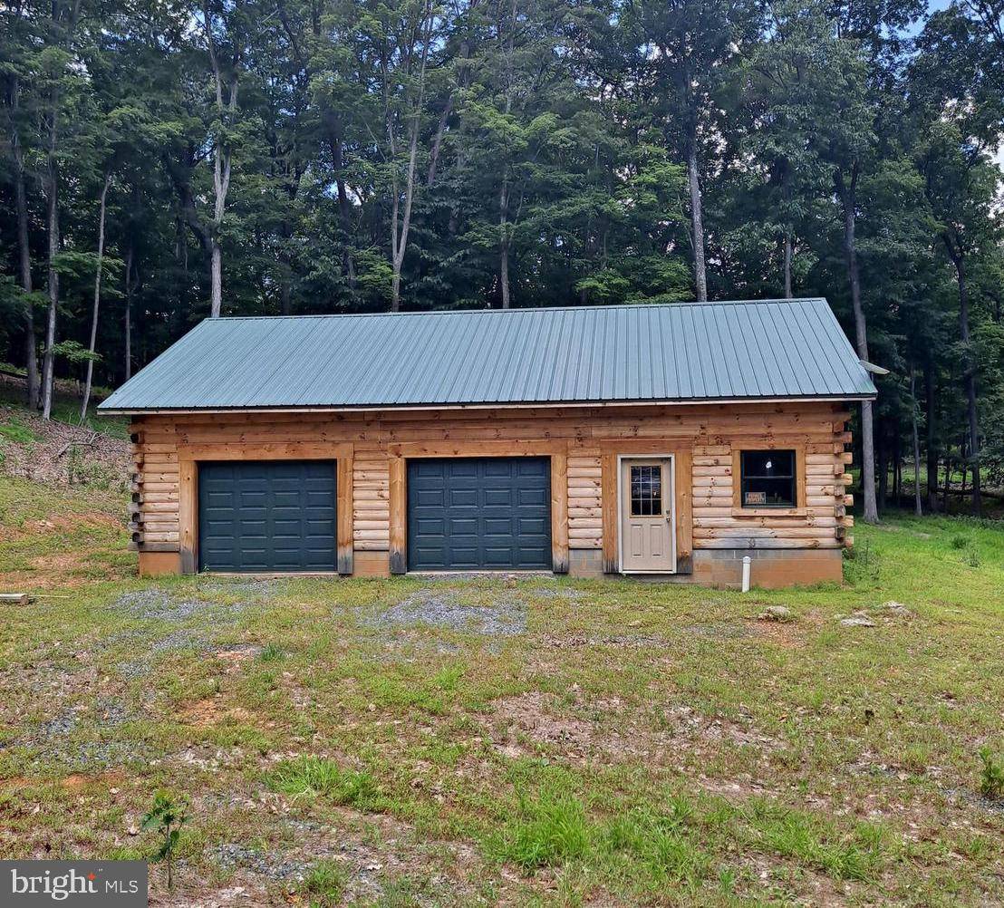 1079 LITTLE MTN, Cabins, WV 26855