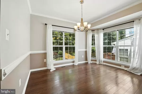 Woodbridge, VA 22193,5280 GUNSTON HALL DR