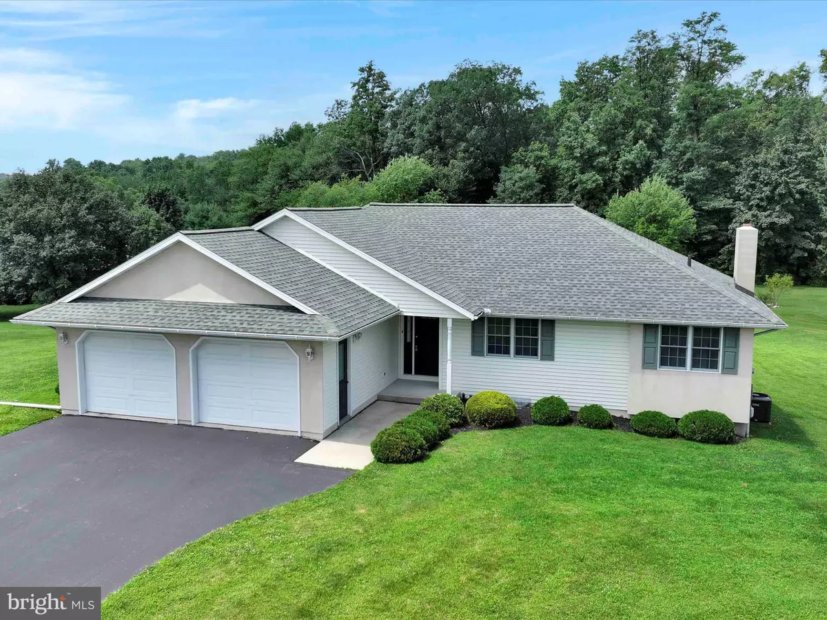 Fleetwood, PA 19522,2 HIGHLAND HILLS DR