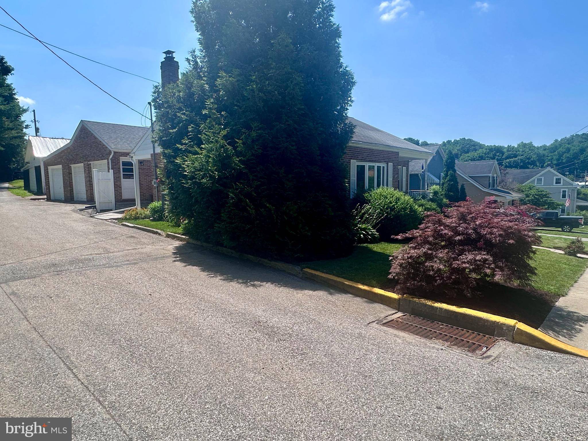 Windsor, PA 17366,33 N CAMP ST