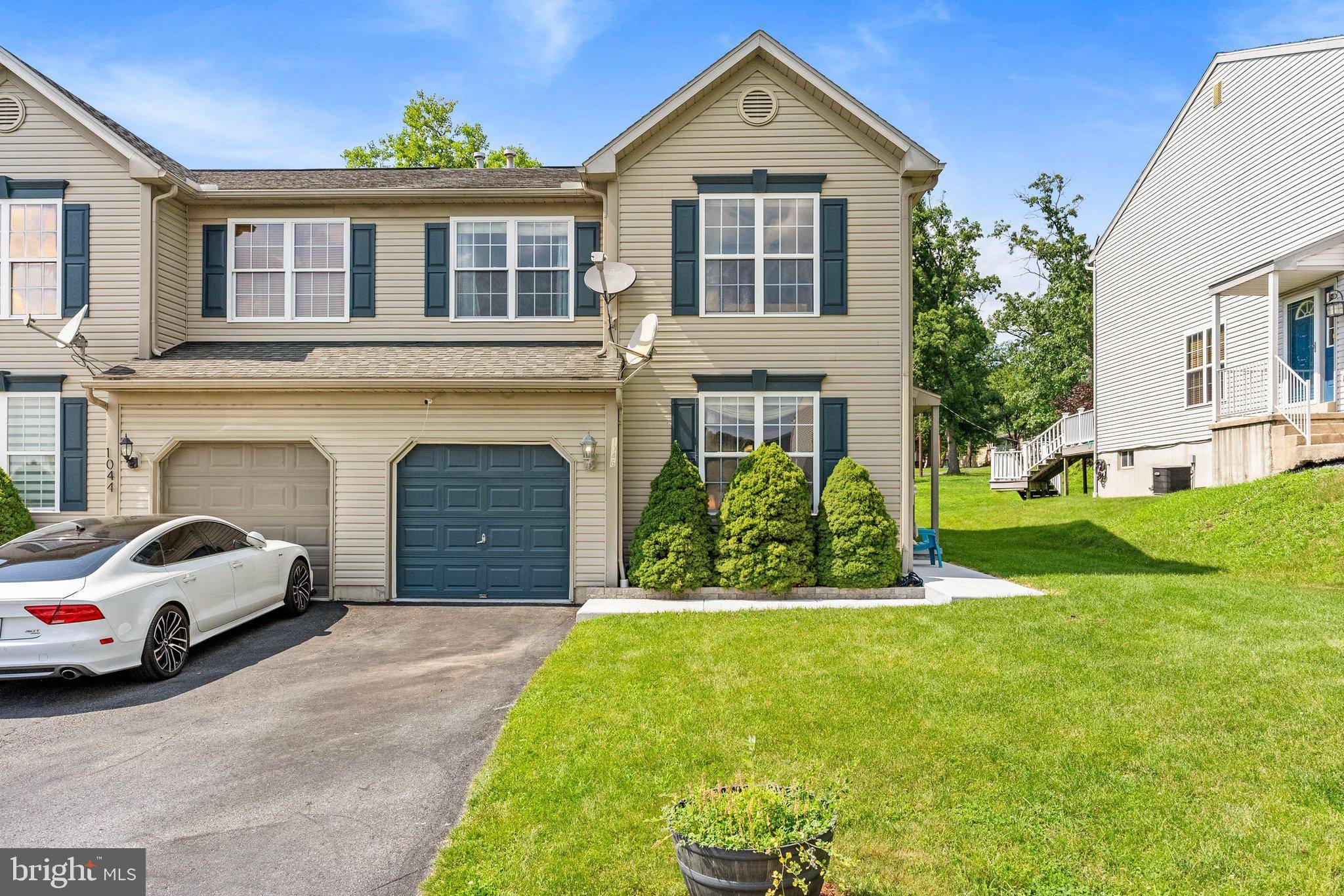 1046 ALEXANDER DR, Temple, PA 19560