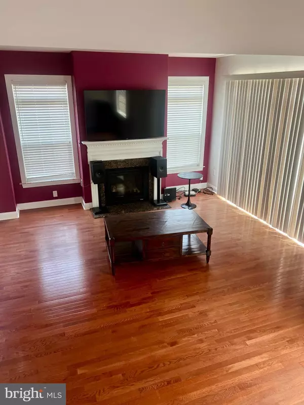 Bridgeport, PA 19405,712 MILL ST