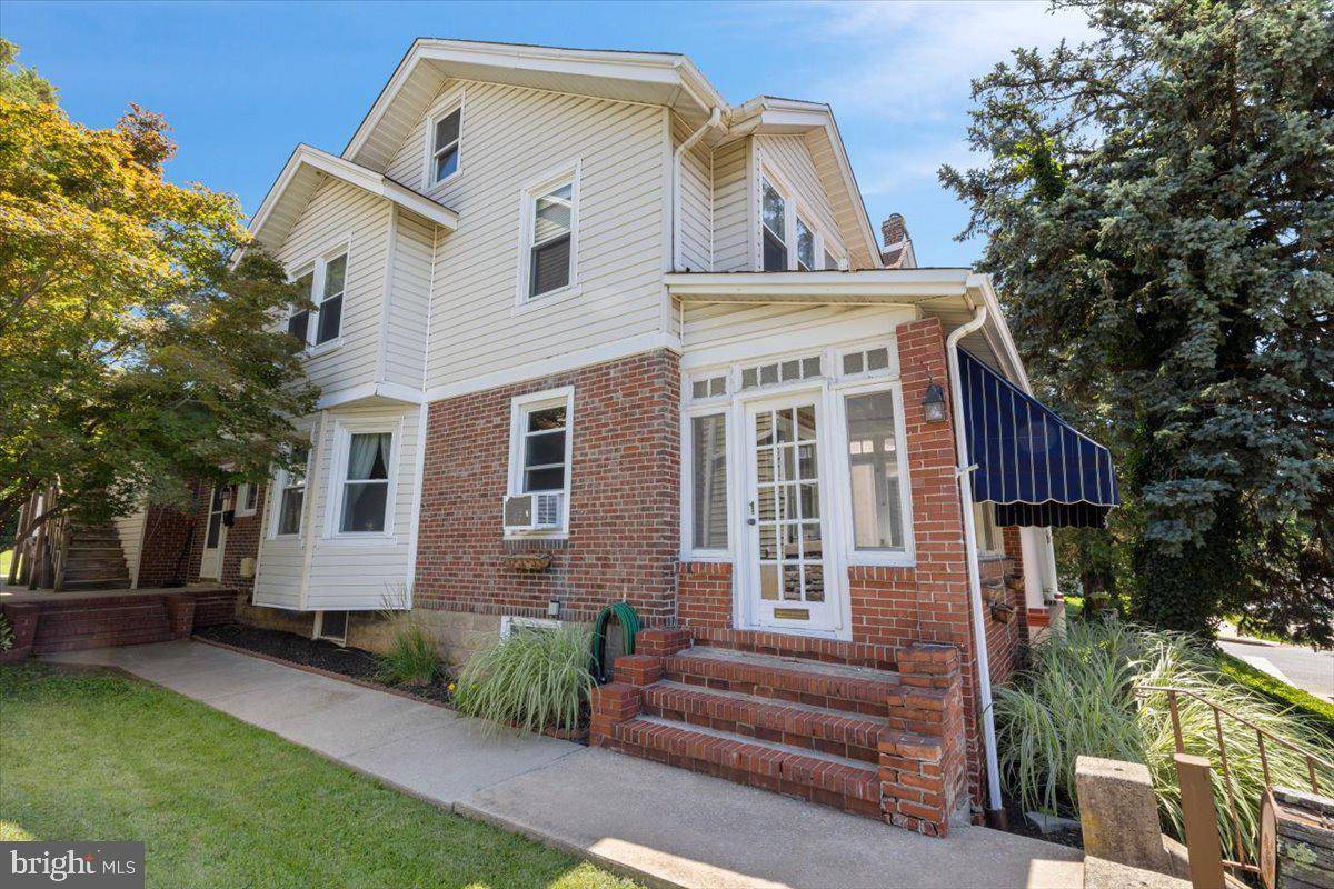 Conshohocken, PA 19428,342 E 9TH AVE