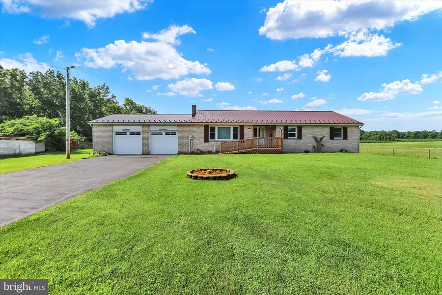 319 AIRPORT RD, Shippensburg, PA 17257