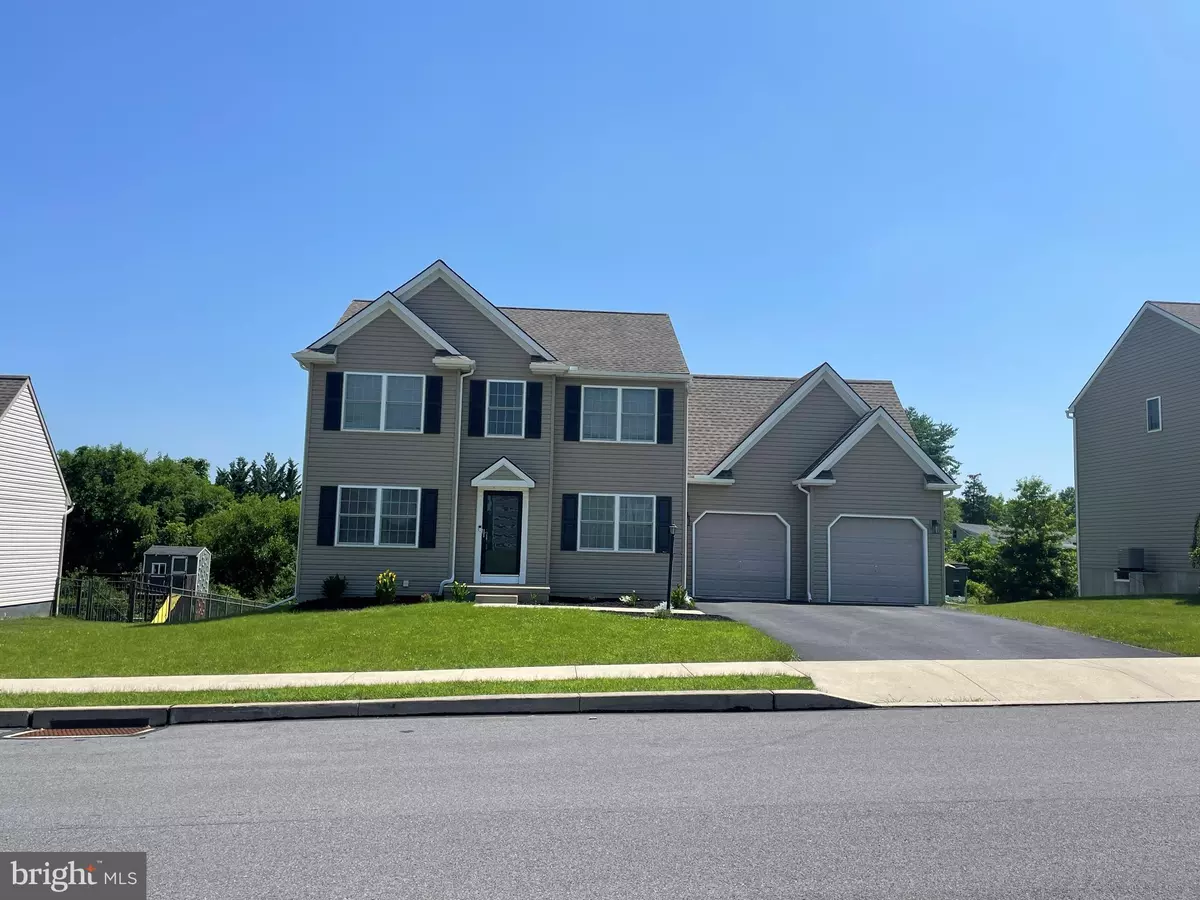 Dover, PA 17315,1732 FOUNTAIN ROCK DR