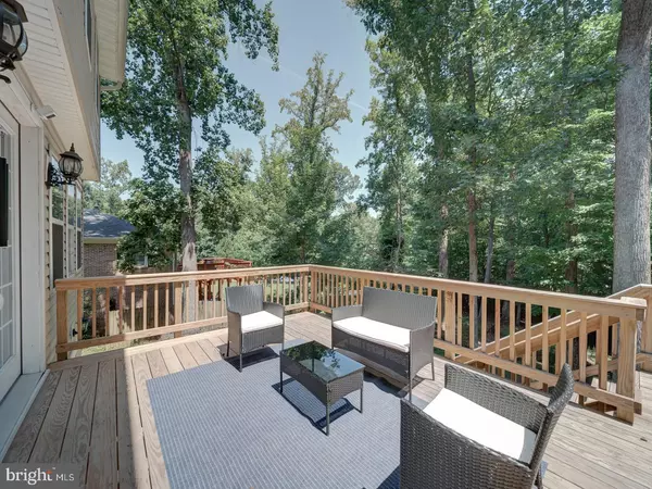 Triangle, VA 22172,18413 CEDAR DR