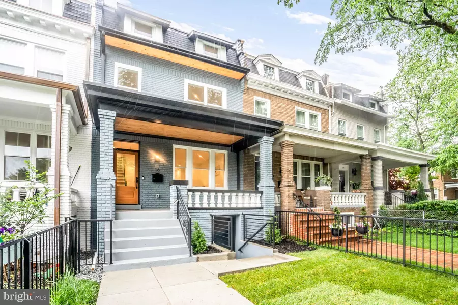 16 SHERMAN CIR NW, Washington, DC 20011