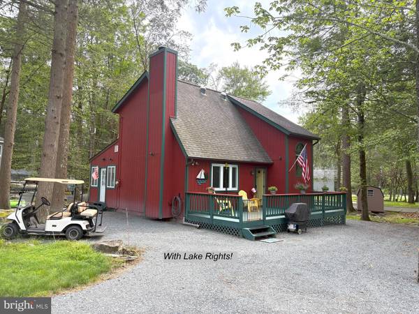 1004 FAWNWOOD TER, Lake Ariel, PA 18436