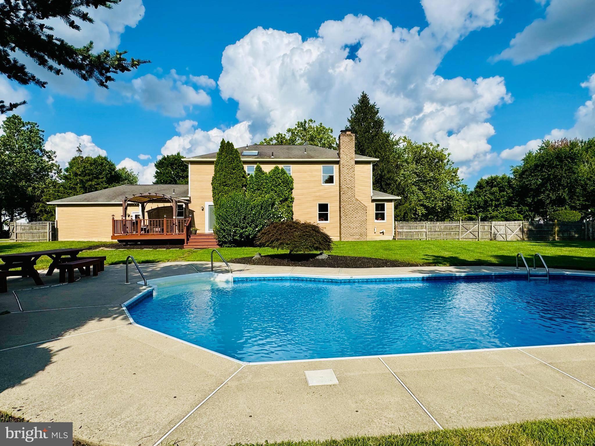 Princeton Junction, NJ 08550,23 BRIARWOOD DR