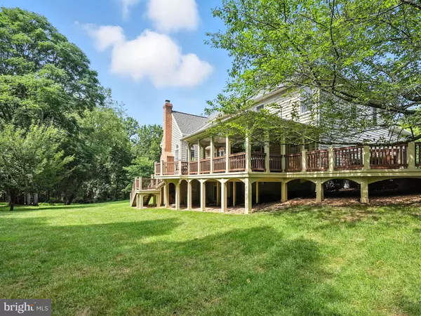 Vienna, VA 22182,10505 DUNN MEADOW RD