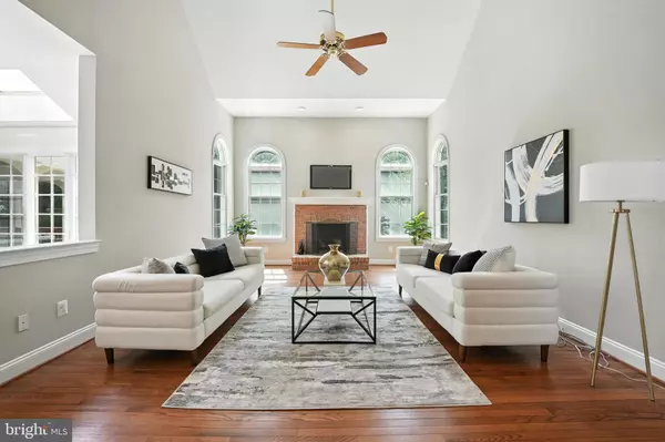 Vienna, VA 22182,10505 DUNN MEADOW RD