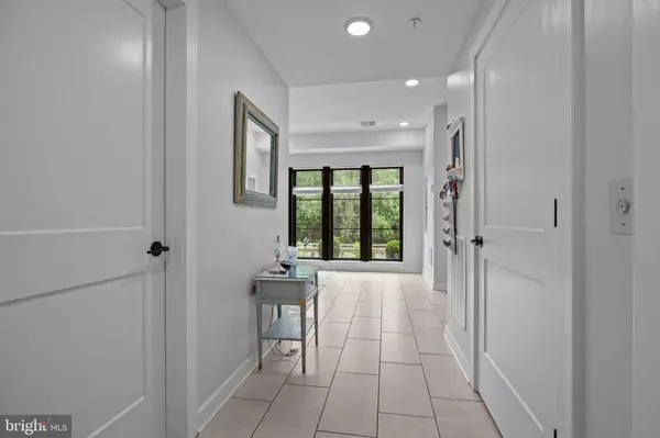 Philadelphia, PA 19127,4523 RIVERSIDE WAY