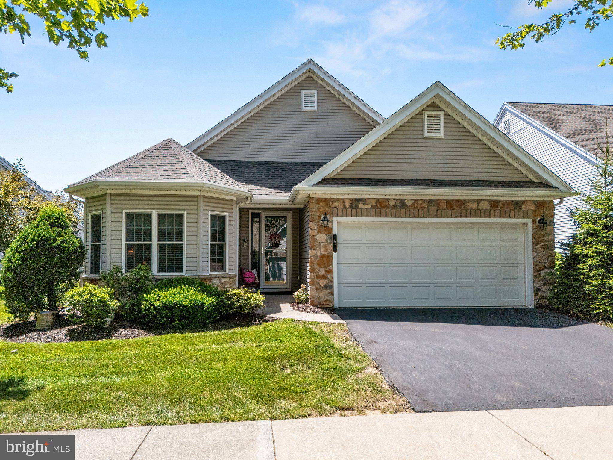 67 GLENMOOR CIR S, Easton, PA 18045