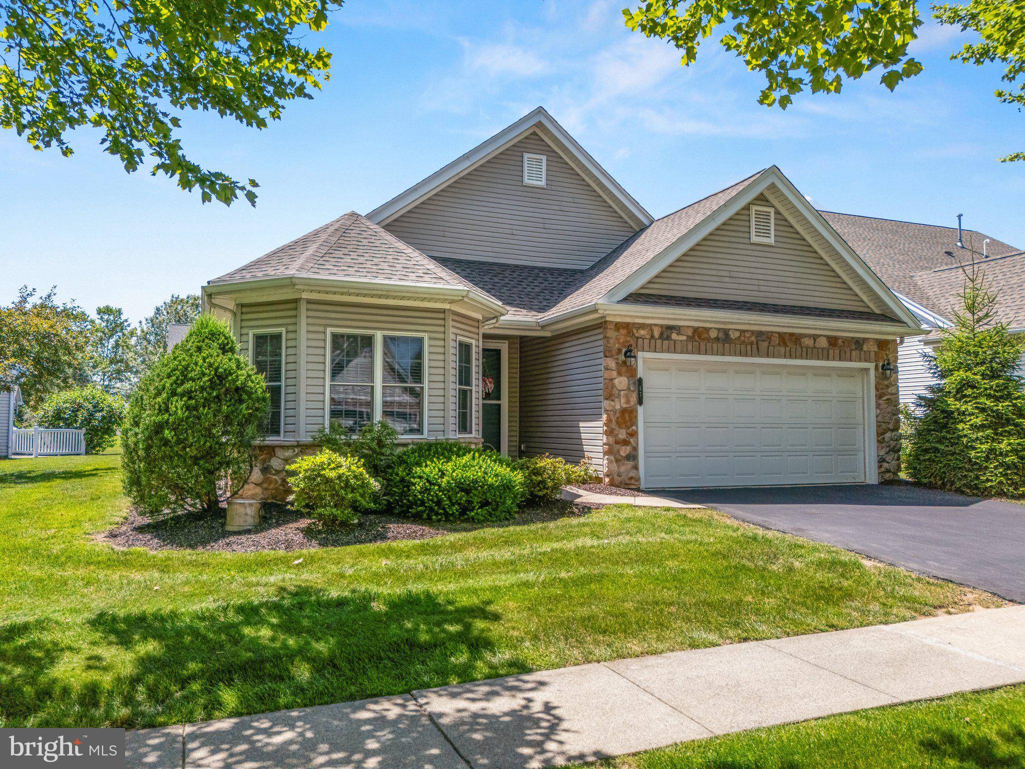 Easton, PA 18045,67 GLENMOOR CIR S