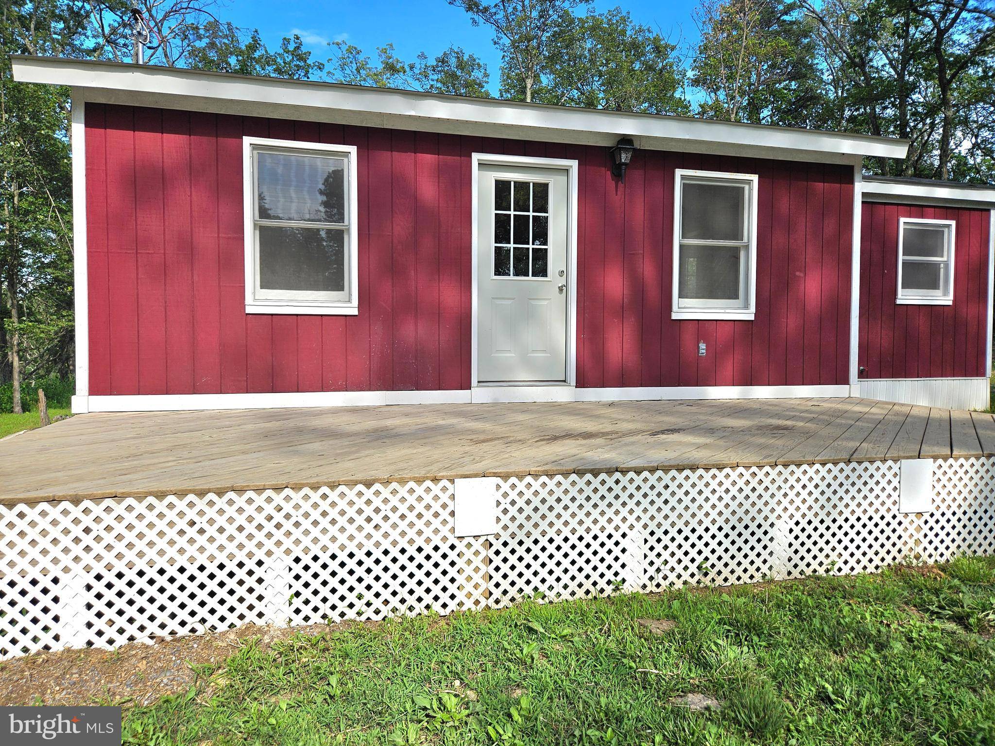 Augusta, WV 26704,136 N PIONEER LN