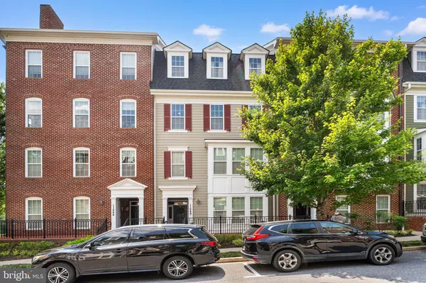 Fulton, MD 20759,11246 CHASE ST #2