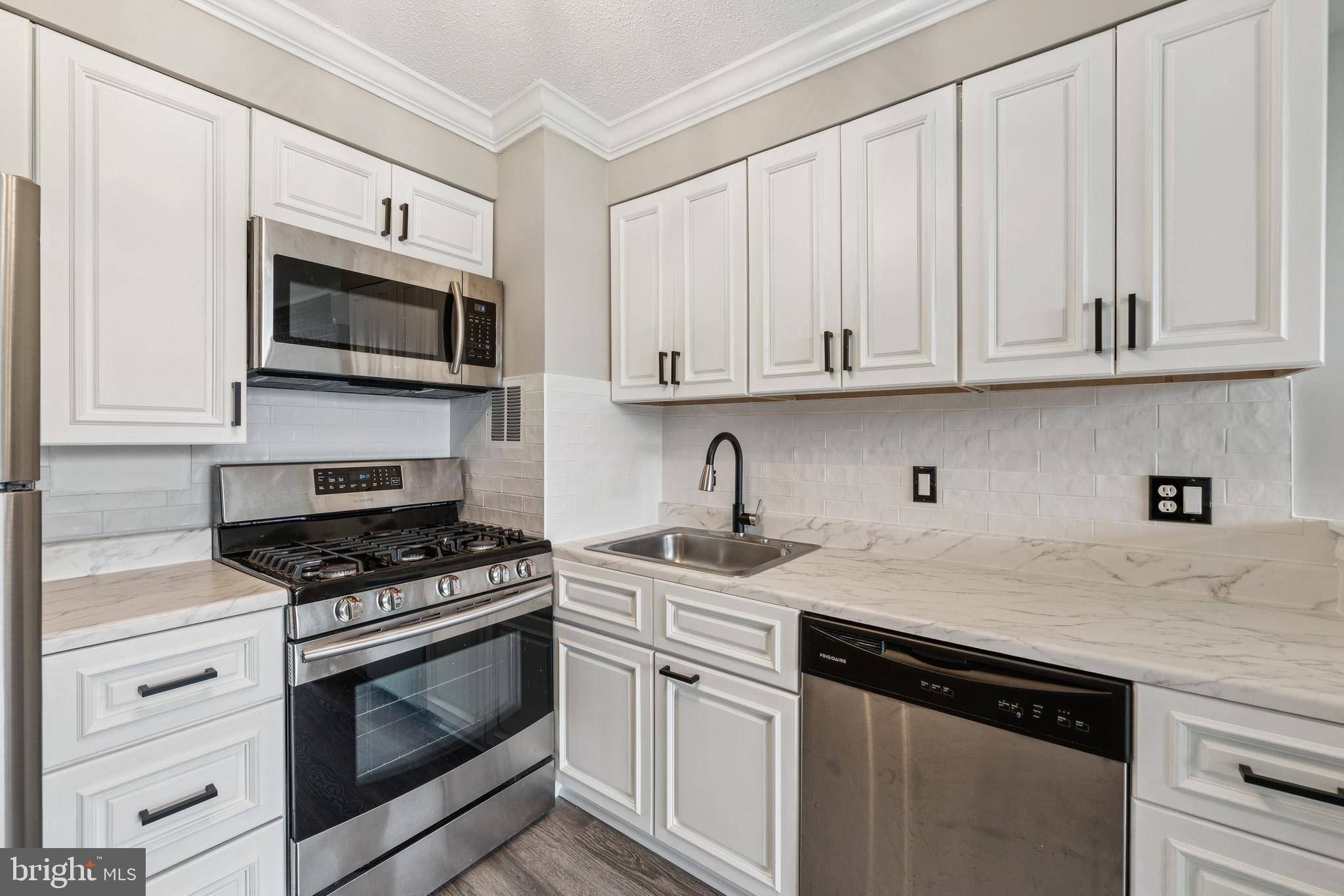 Alexandria, VA 22304,16 S VAN DORN ST #503