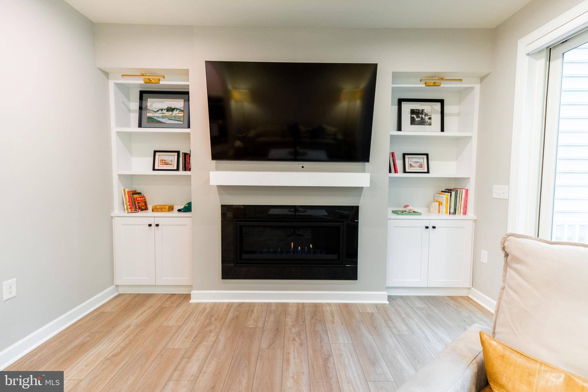 Fairfax, VA 22033,3811 RAINIER DR