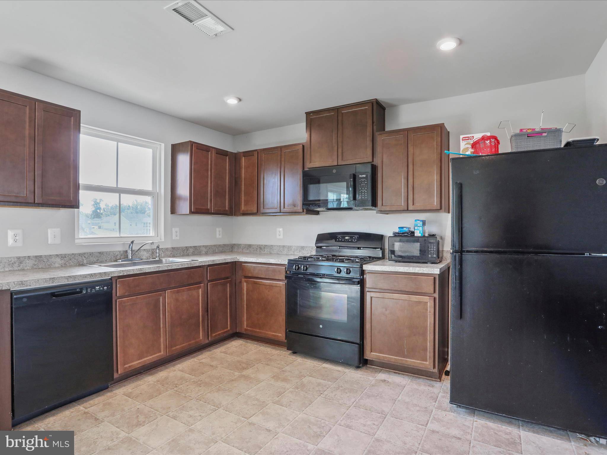 Martinsburg, WV 25403,63 OGUNQUIT DR