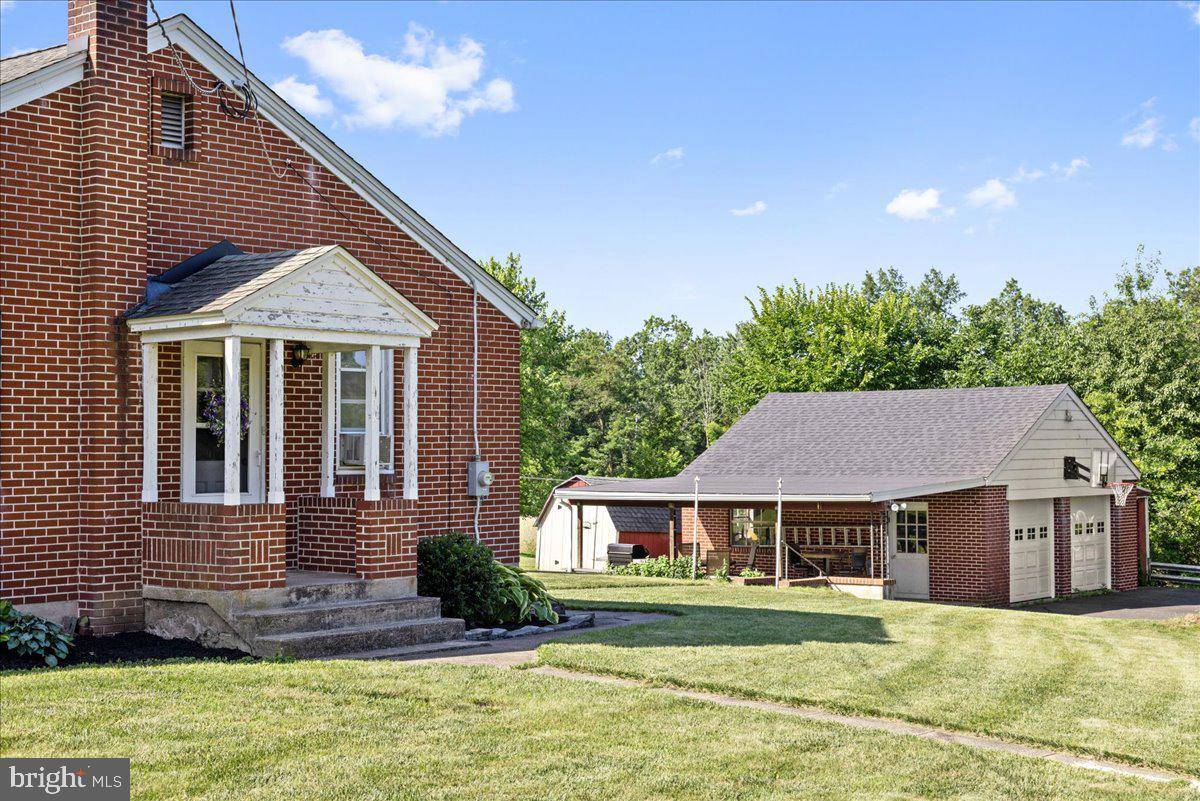 Frederick, PA 19435,1848 HOFFMANSVILLE RD