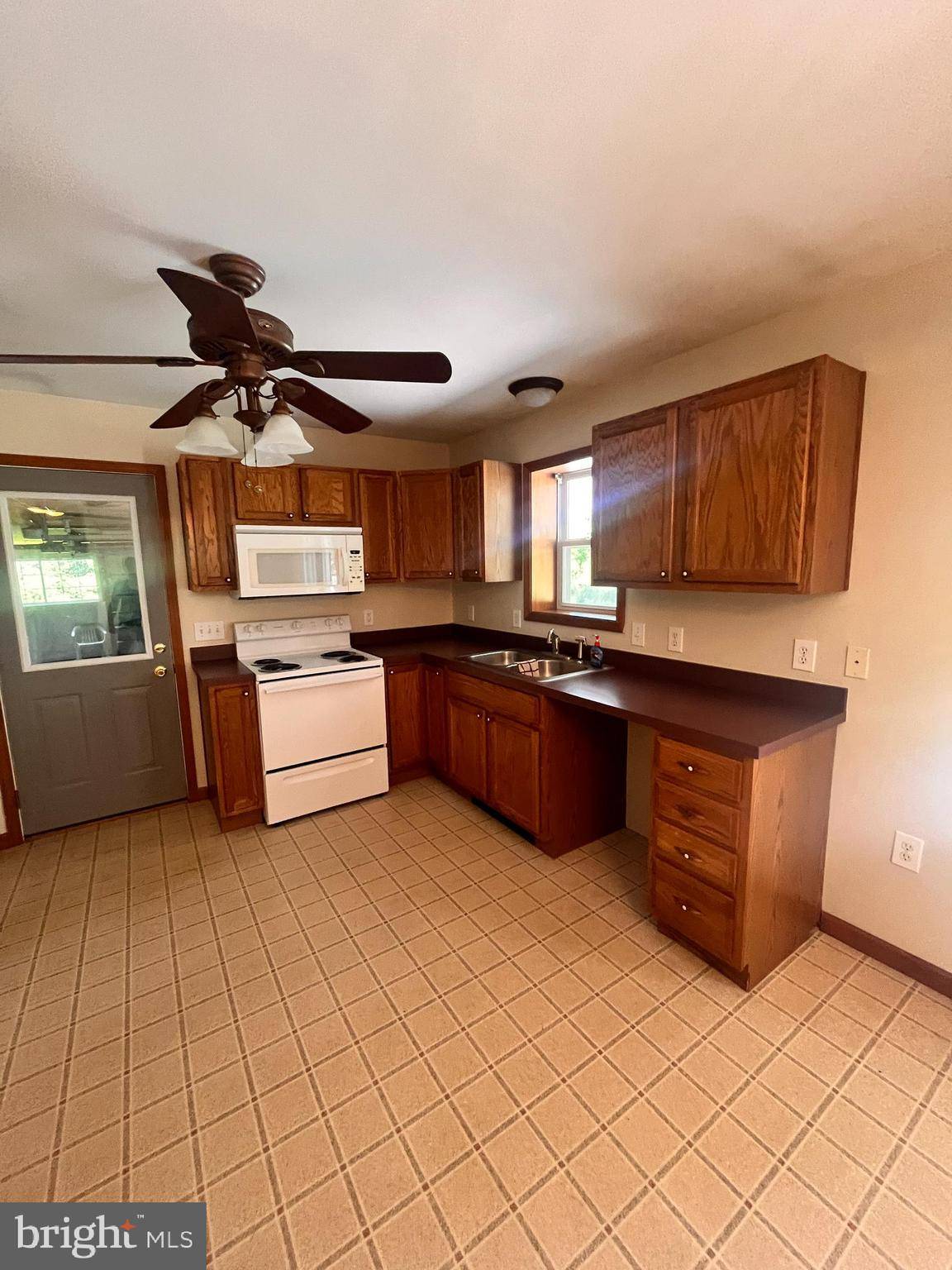 Hellam, PA 17406,4785 BAER VALLEY