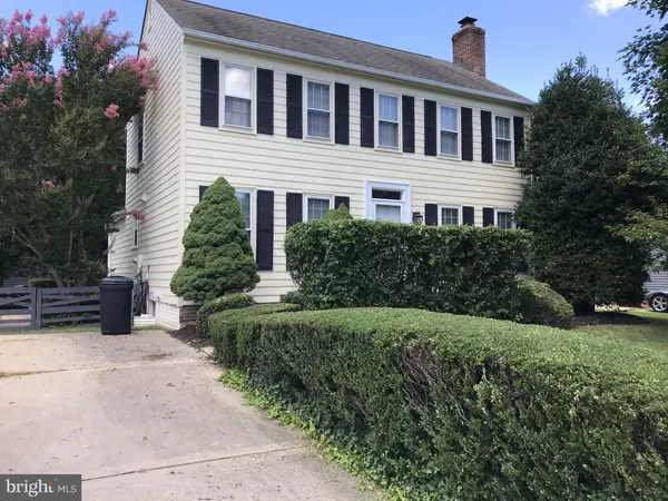 4 BENTLEY DR, Sterling, VA 20165