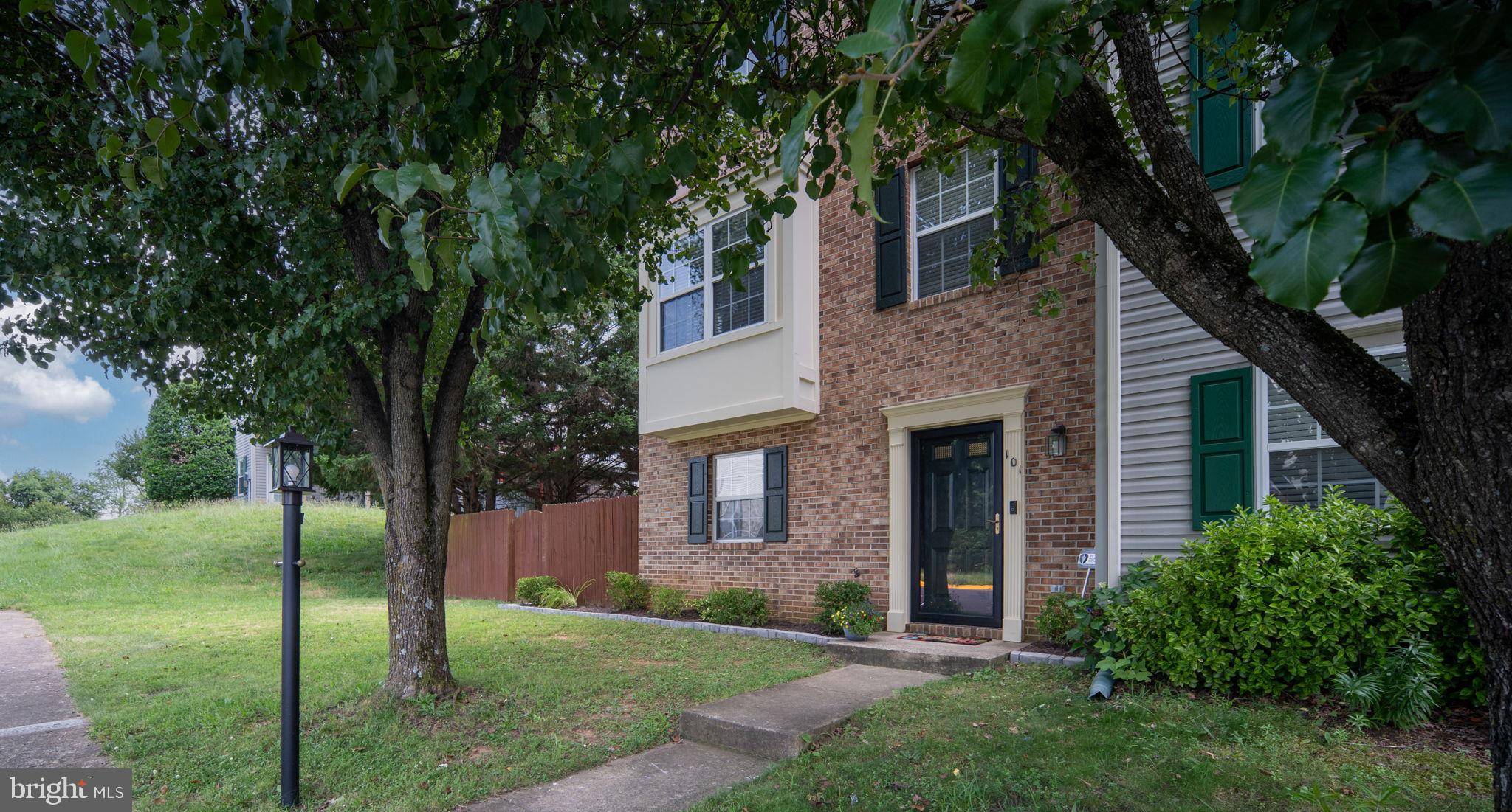 Fredericksburg, VA 22405,101 MEREDITH LN
