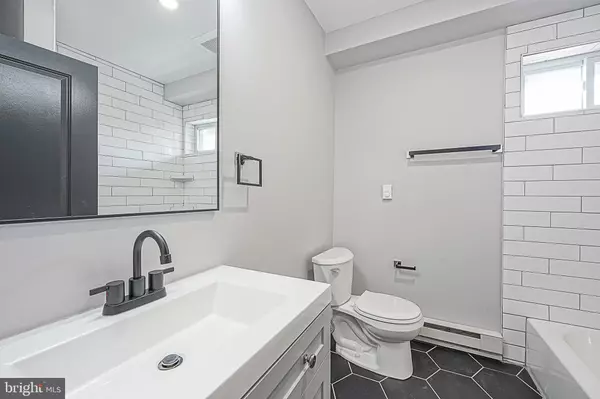 Philadelphia, PA 19143,323 S 51ST ST #7