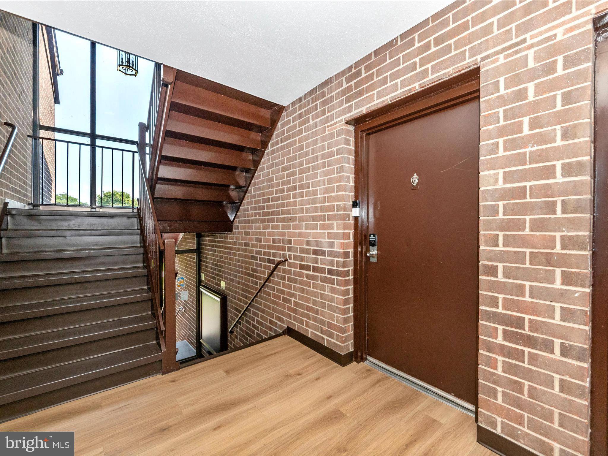 Laurel, MD 20707,15716 DORSET RD #201